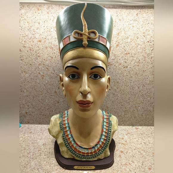 Meet your Posher, Samy - Picture 2 of 5